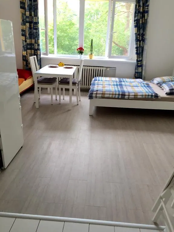 Apartment U Gymnazia Irina Praga